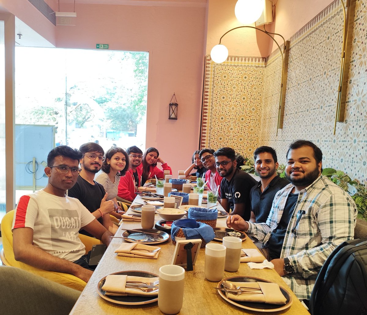 It's not the city, it's the people that make it unforgettable. ⛱️
Had an amazing time in Mumbai because of these superhumans ❤️