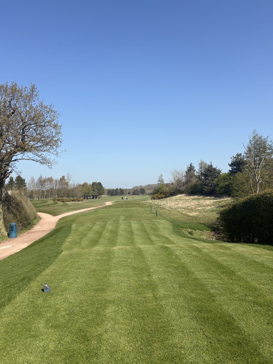 Oaks Golf Club York tweet media