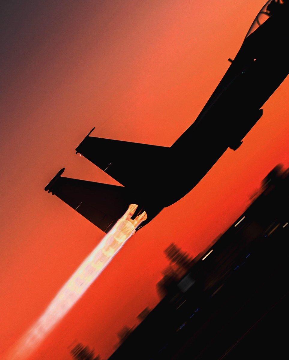JarodMHamilton's tweet photo. The only backlit conditions I like to shoot in 🔥🔥

#f15 https://t.co/MpfVoMSwzY