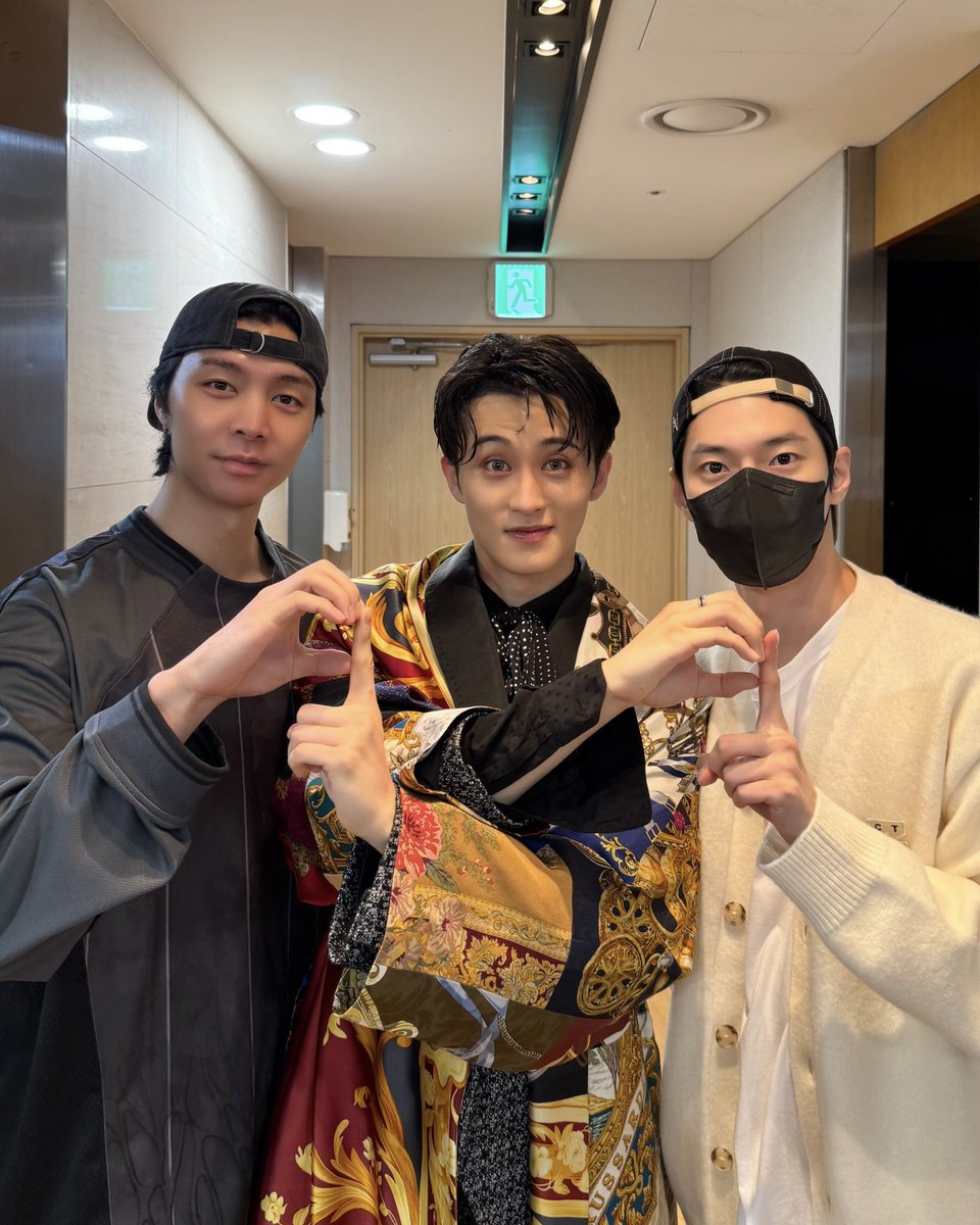 with #JOHNNY #DOYOUNG 

#MARK #마크 #MARK_1999
#NCT #NCT127 #NCTDREAM