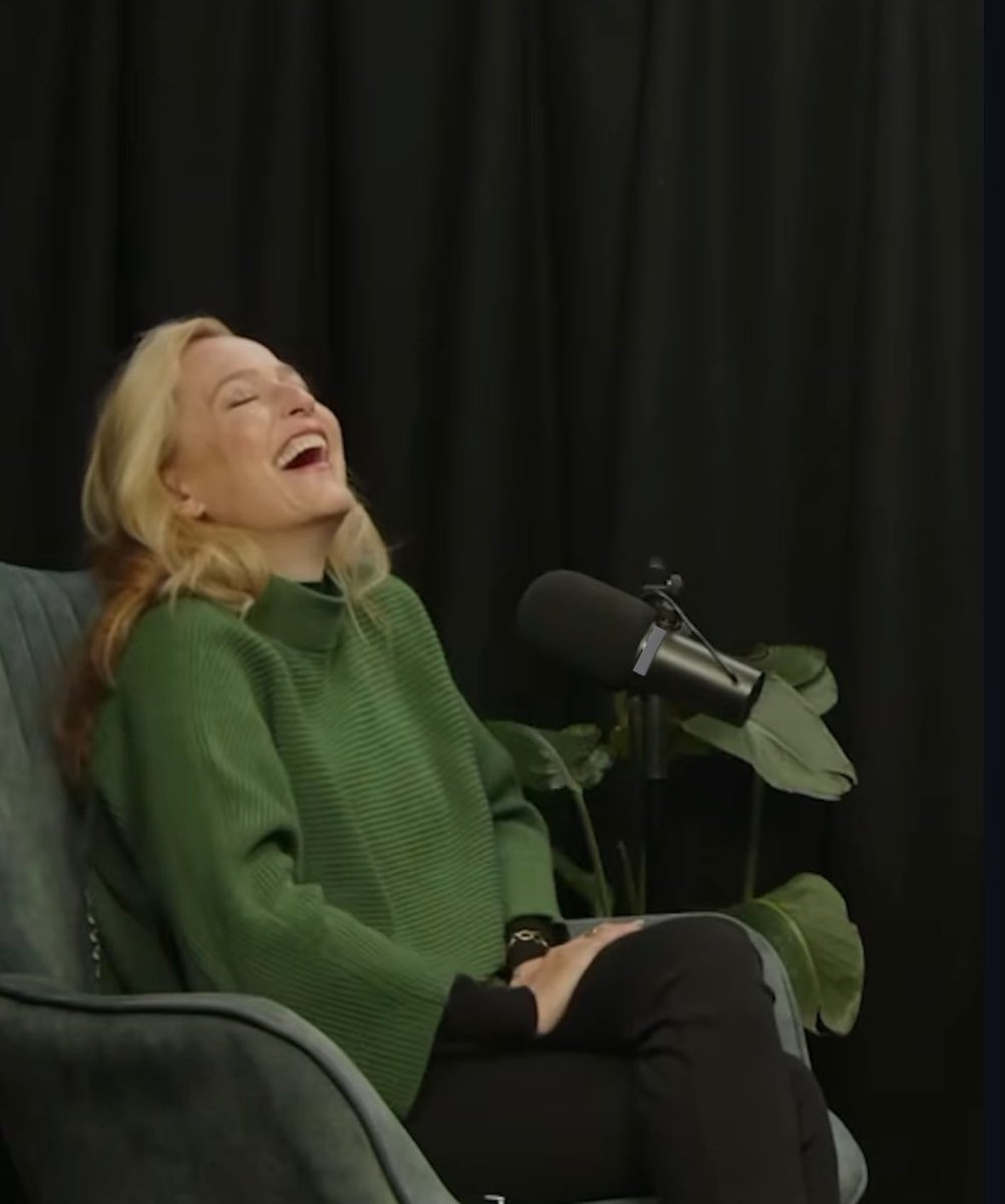 best of gillian anderson tweet media