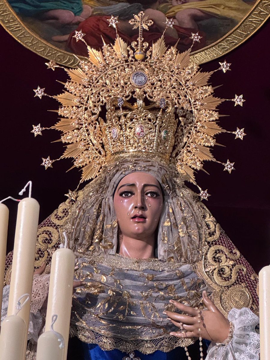 HdadCenaAlmeria's tweet photo. 🗜️ Durante los días del montaje del paso de palio, el escultor-restaurador almeriense Jesús Latorre ha revisado la imagen de Mª Stma. de Fe y Caridad, haciendo una valoración especial y trabajando en la sujeción de las articulaciones.

Agradecemos su predisposición. https://t.co/gN7tHaXclO