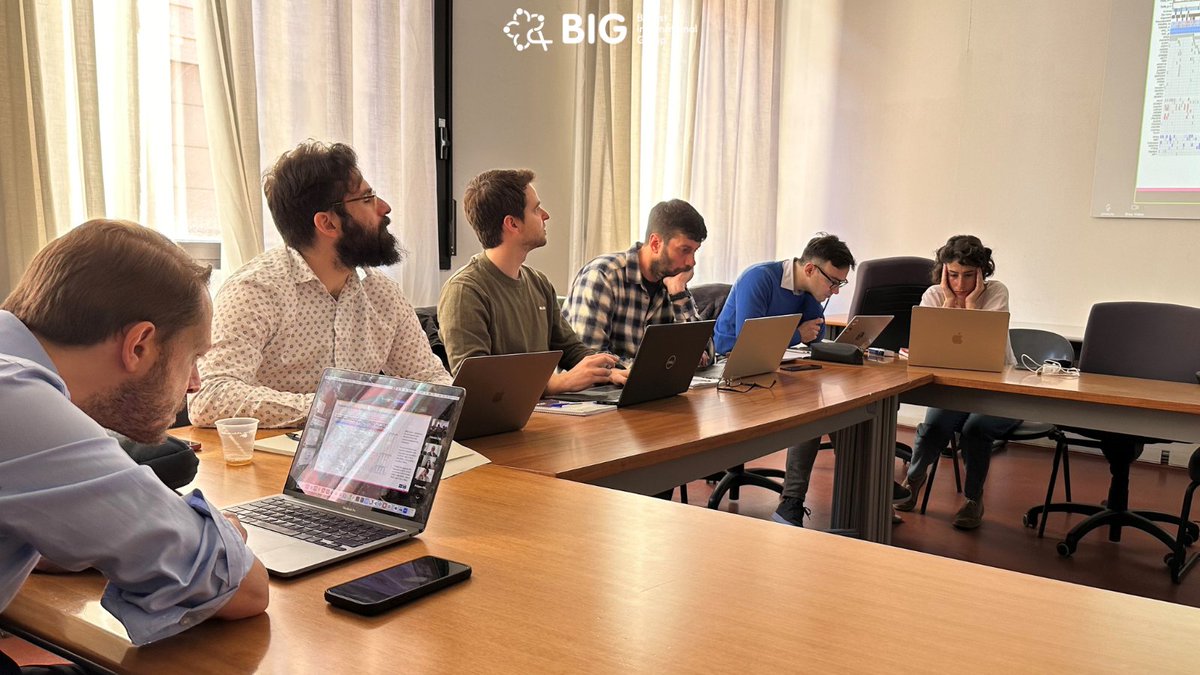 The #AURORA Data Analysis Committee is in Florence for a “datathon”! Over the next 2 days, PIs, bioinformaticians, clinicians, and BIG HQ are working together on analyses to advance a new AURORA manuscript. <a href="/aftimosp/">Philippe Aftimos, MD </a> <a href="/AngelZotano/">Angel Guerrero-Zotano, MD,PhD</a> <a href="/ZoppoliGabriele/">Gabriele Zoppoli</a> <a href="/ElisaAgostinett/">Elisa Agostinetto</a> <a href="/Carmela_surgery/">Carmela Caballero</a>