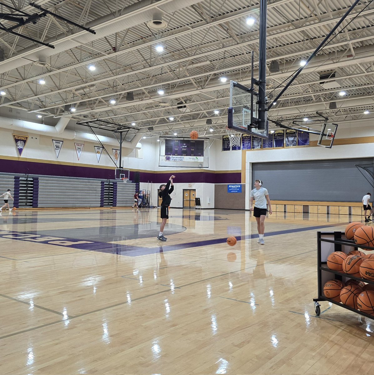 Pecatonica Boys' Basketball (@pecatonicabbb) on Twitter photo 600 am is not for everyone, but then again; neither is playing, starting, excelling, or winning. #uncommon 600 am is not for everyone, but then again; neither is playing, starting, excelling, or winning. #uncommon