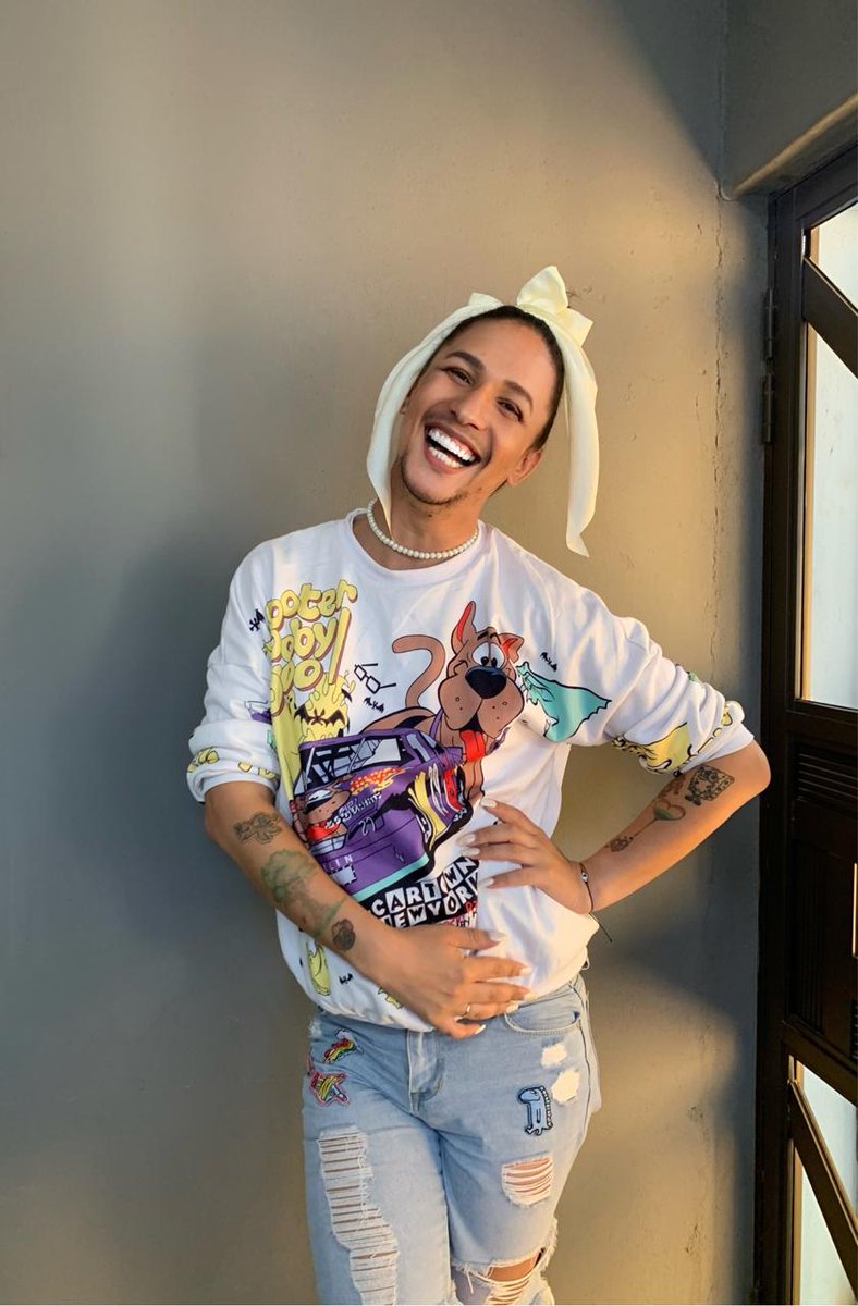 MrLaReeRee's tweet photo. Erg moffie vibes vandag, darling β en ek sal dit nie anders wil hΓͺ nie πβ¨ ek love elke oomblik van dit ππ #ReclaimTheWord #LivingMyTruth #MoffieEnTrotseDaarvan #OwningIt #MoffieMagic #PowerInPride https://t.co/XjylmWJ7kc