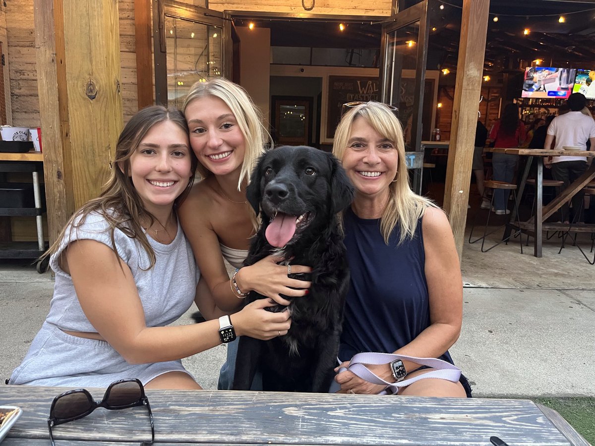 Just Georgee 2020 tweet media