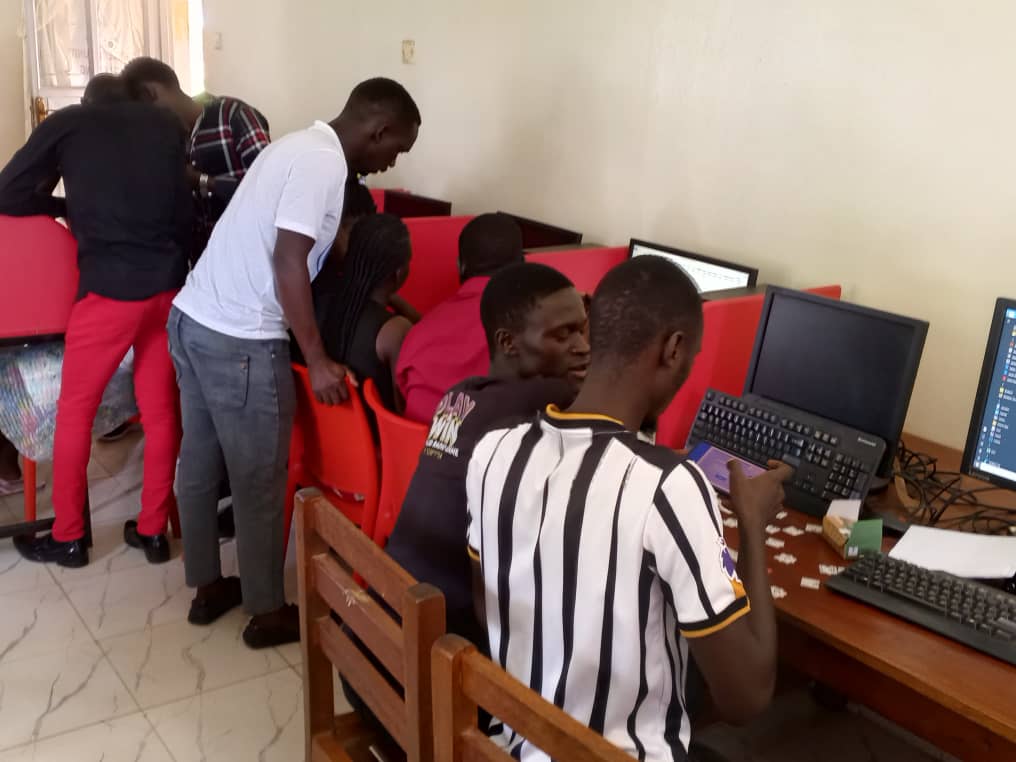 Learning how to code through tangible games is fun, every learner feels comfortable touching his or her code and apply it to real life scenario is just a walkover.
📸📸Our today's class with intructor <a href="/okwangaoscar1/">Õkwàñgà Ōsçär - Organizing Wordcamp Lira 2025</a>