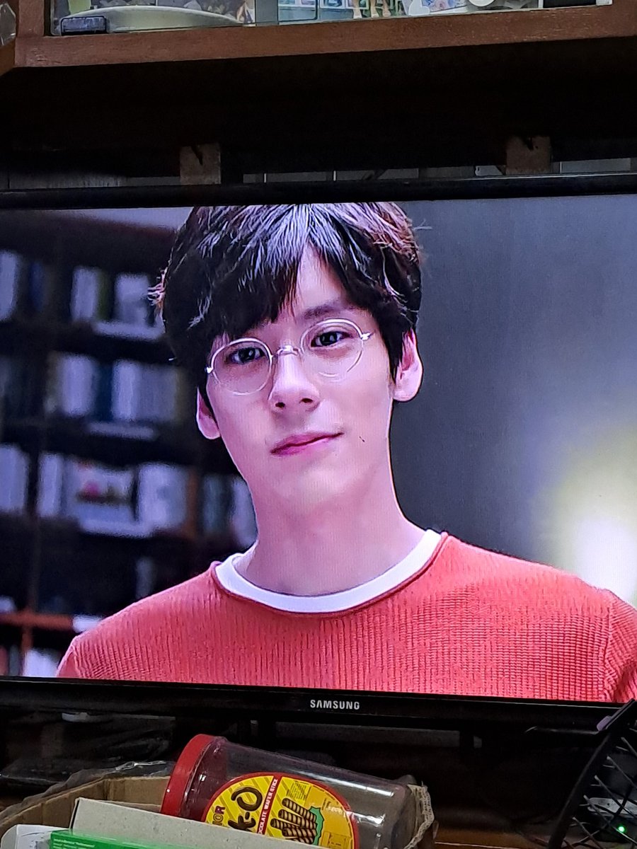 xandz34's tweet image. Grabe ung kilig ko !! 😅🤭🥰😘🫣
I love the light love story feeling.. 

#完美先生和差不多小姐
#PerfectAndCasual 
#cdrama #chinesedrama 
#mileswei #XuRuoHan