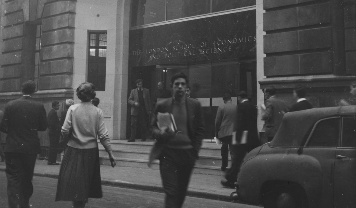 Join us today in celebrating 100 YEARS since the founding of the Royal Institute of Philosophy! 

Stay tuned for updates from our special celebratory event in Middle Temple throughout the evening.

But first, some exciting membership news...

buff.ly/HWUVW9P #philosophy