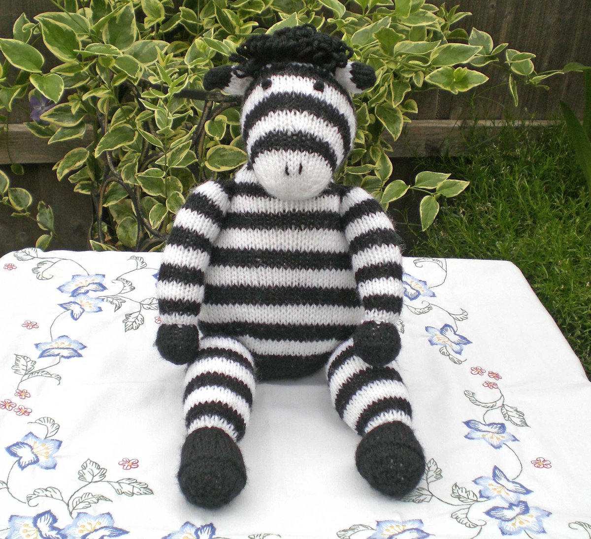 KentCrafts's tweet photo. Knitted zebra toy, UKCA and CE safety tested handmade soft animal toy, perfect for a baby shower gift or a child's present. Available in my Etsy shop at: https://t.co/zRyhcj5lLU #EtsyHandmade #etsygifts #etsyfinds #babyshower #animaltoy #zebratoy #handmadetoy https://t.co/4OKiqdA2F6