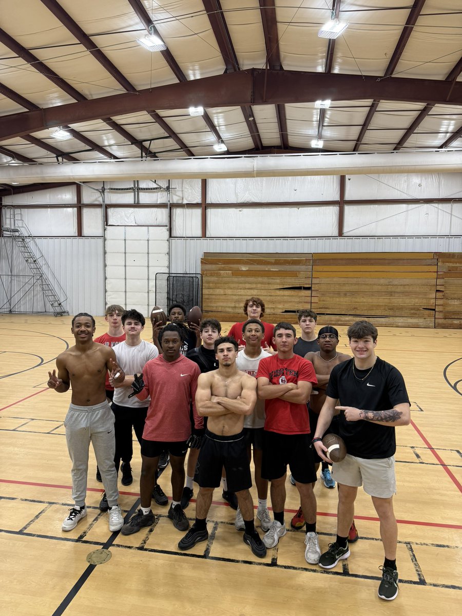 6am grind with QB’s/WR’s. 
Big things happening! 
<a href="/Colinc2009/">Colin</a> <a href="/IIIdex3III/">Dexter Mosley</a> <a href="/avin10x/">Avin Crawford</a>