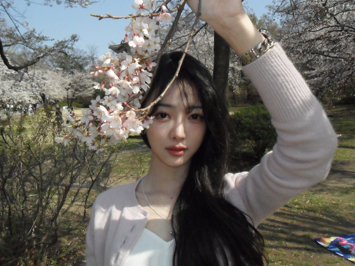 geenius_members's tweet photo. #예영이예영 

디카 감성 🌸 お花見行こよー

#지니어스 #Geenius
#예영 #Yeyoung #イェヨン https://t.co/O96wlKrbYq