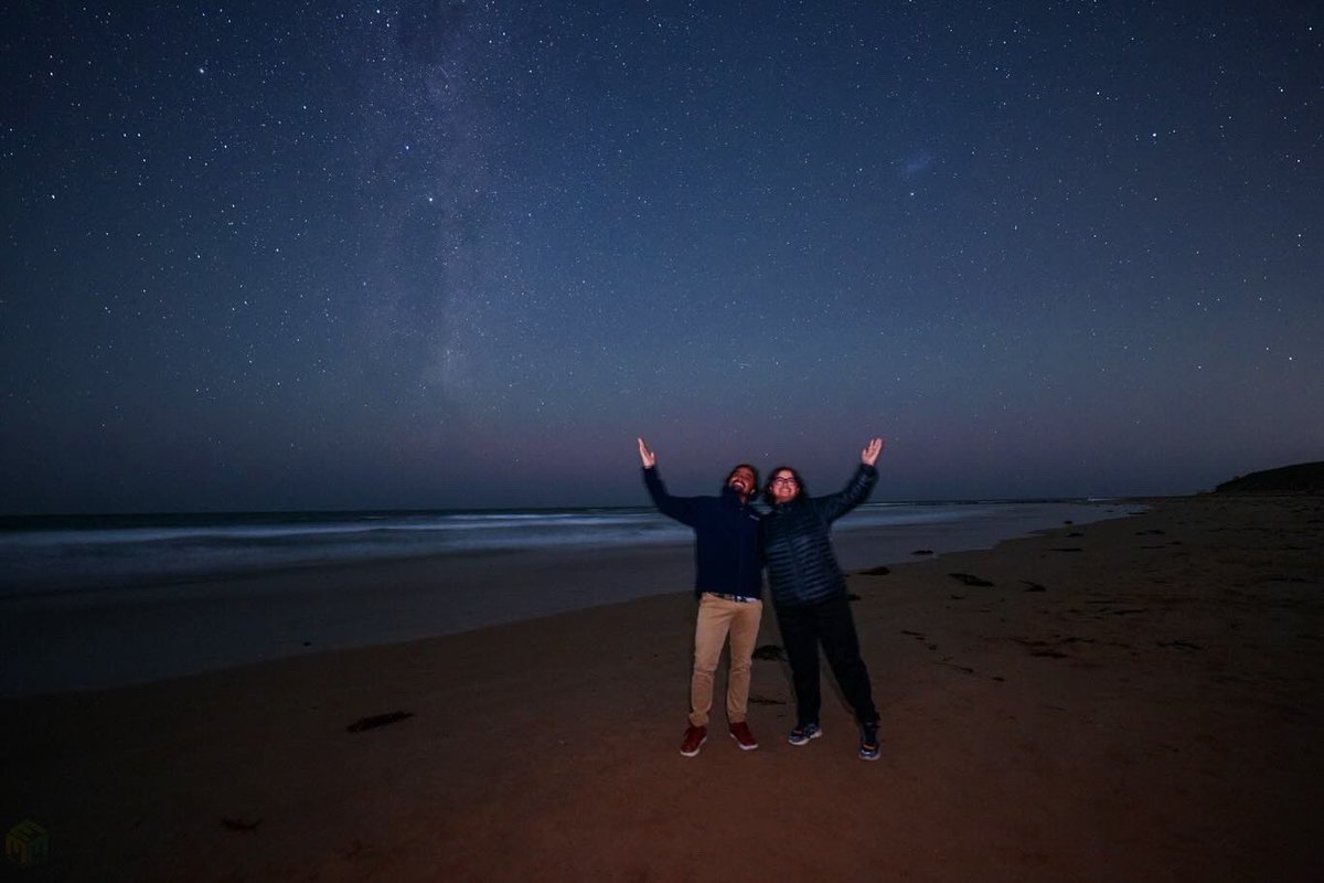 ForesterSujita's tweet photo. We saw you, Aurora Australis,
dancing in the sacred skies above the lands of the Wadawurrung people—
here in Naarm, where midnight wore
a soft blush of pink,
and the Milky Way spilled across the heavens like ancient stardust.
#natureisamazing #chasingaurora https://t.co/1zMPmQbNlF