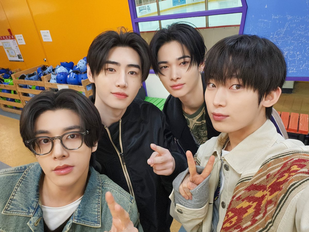 CONGRATULATIONS ENHYPEN MAY UP GRADUATE NA KAYO