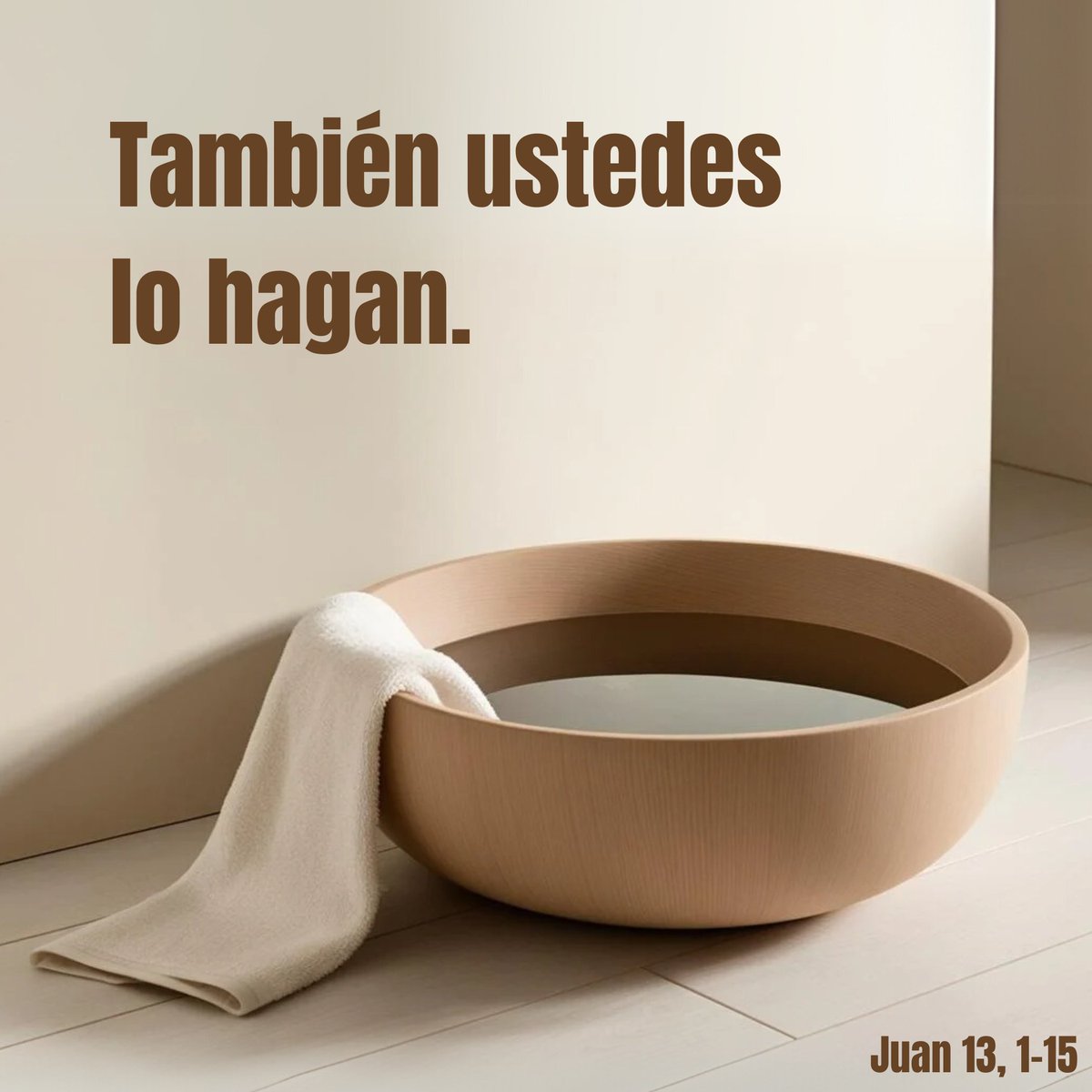 Entender el amor como servicio es algo que nos cuesta. Él nos lo muestra, aún siendo el Maestro, no duda en arrodillarse a servir a sus discípulos. Mostrar la grandeza del servicio, la grandeza del amor como servicio. #juevessanto #SemanaSanta2025 #Evangelio