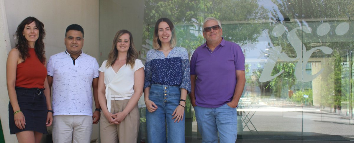 FEDER_ONG's tweet photo. 🧬Gracias al impulso de Fundación FEDER y asociaciones de pacientes, una investigación del @SaludISCIII ha logrado avances prometedores en terapias con CRISPR para el sarcoma de Ewing, un cáncer infantil raro.👩‍🔬

Seguimos apostando por la ciencia.🍀

🔗https://t.co/NDN2YerkMI https://t.co/BENfJrRa3I
