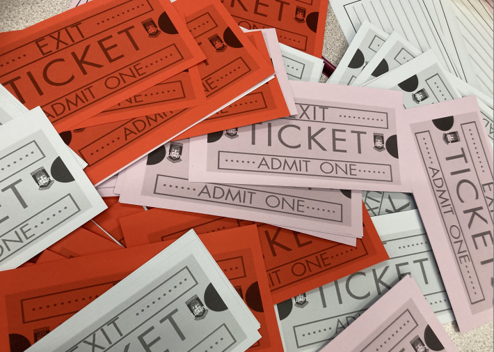 StNiniansLib's tweet image. At the beginning of their library lessons journey S1 pupils are asked to "Post-It" - fill out a sticky note on what they want to get out of using the library. Now in S3 pupils at the end of their mini-library curriculum will fill out Exit Passes on their experiences. #pupilvoice