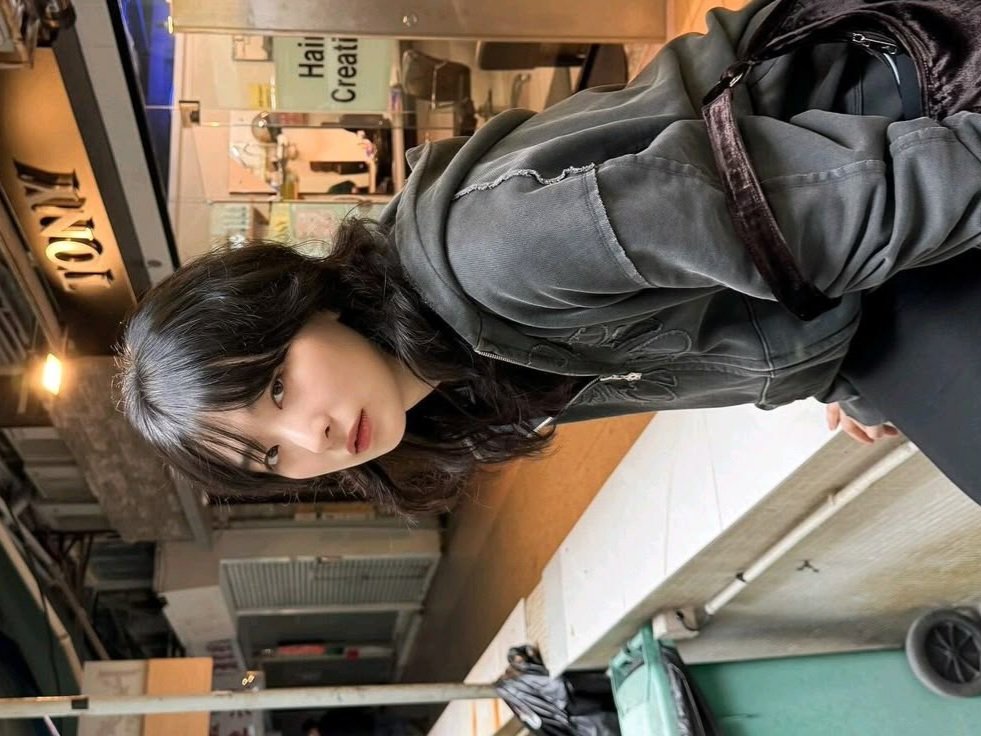 gomdoriswolf's tweet photo. the most girlfriend that has ever girlfriended https://t.co/28eSFSkpJE