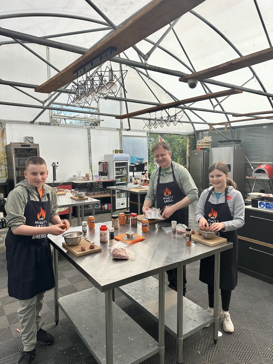 HoggysG's tweet photo. Our first โKids Eat Freeโ Ultimate Burger Class of the Easter break was a hit! ๐ We're firing up the grill again next Wednesday (16th April) - book now via the link in our bio ๐๐ป
#hoggysgrill #bbqschool #kidseatfree #easterholidays #ultimateburger https://t.co/hkSbufmr3B