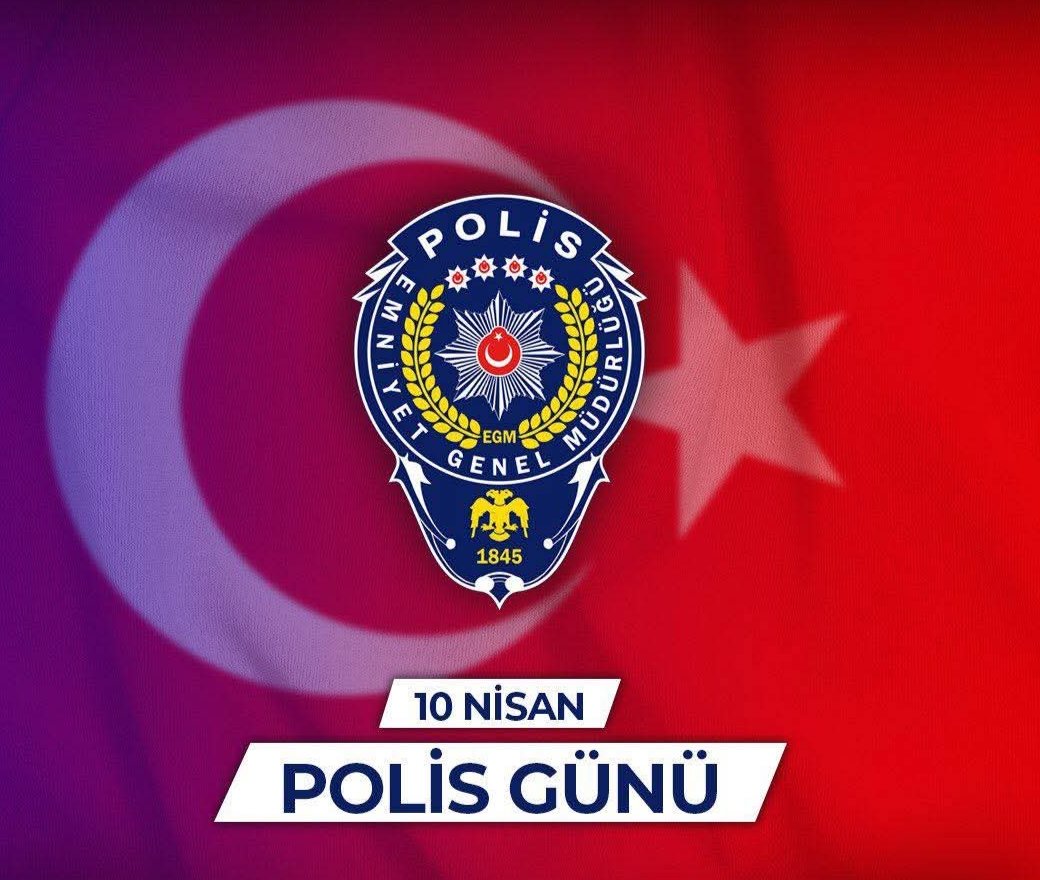 ahmetddogan38's tweet photo. Devletin varlığı, vatanın ve milletin bölünmez bütünlüğü için fedakarlıkla görev yapan; toplanan kalabalığın zarar görmemesi için gayret ederken, hakarete, küfüre, taşlı, sopalı, asitli saldırılara maruz kalan polis kardeşlerimizin, içinde bulunduğu durumu yapanları da kınıyoruz https://t.co/QxQOwpdWrF
