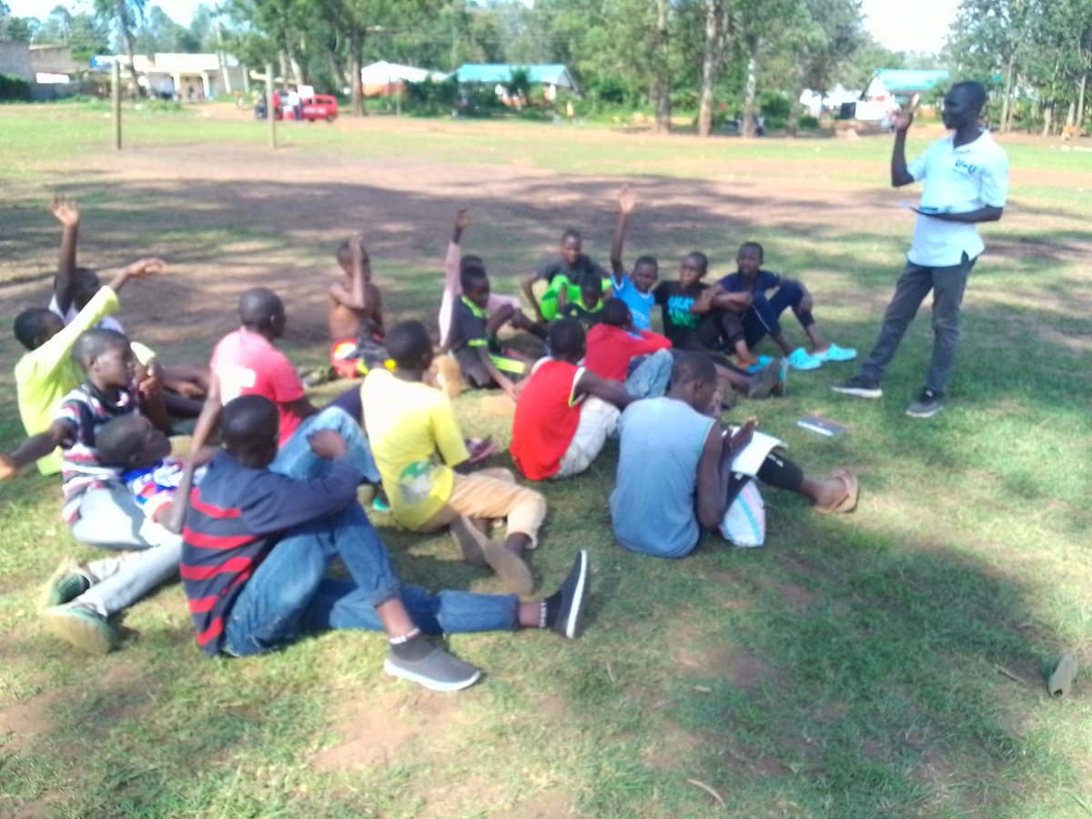 action_activate's tweet image. This week, our SAWA mentors led powerful youth sessions &amp;amp; engaged communities through intergenerational dialogues—even bringing chiefs into the conversation! 💬🔥

✨ Webinar coming next week to reflect, learn &amp;amp; amplify youth voices. Stay tuned!
#SAWAMentors #Youth #Activators