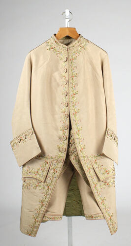 Suit #artbots #themet