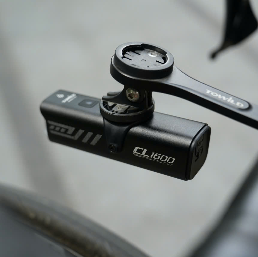 Top1Reviews's tweet photo. 🚴‍♂️✨ TOWILD CL1600 – 1600 lumens of power for ultimate visibility! Ride safe, day or night. 🔦💥

🔗 Shop now: https://t.co/247D40fzvP

#TOWILD #BikeLights #NightRiding #StayVisible https://t.co/Ik8M8l5w6r