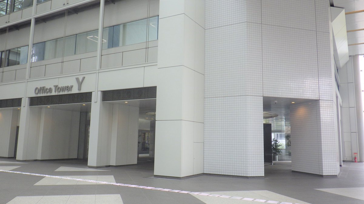 【人を探しています】

令和7年4月4日（金）10時00分頃、晴海トリトンスクエアグランドロビー2階で急病人が発生した際に、最初にお声がけをし、容態観察をしてくださった方に感謝をお伝えしたく探しています。

お心当たりのある方は、東京消防庁臨港消防署（03-3534-0119）にご連絡ください。