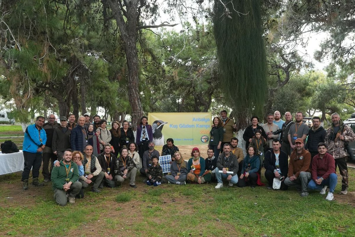 Antalya Kuş Gözlem Kampı 2025’i tamamladık. Yeni başlayanlar ve çocuk katılımcılarımıza kuşları ve doğamızı tanıtmak büyük keyifti. Tüm olumsuzluklara rağmen, doğa için iyi şeyler yapmaya devam edeceğiz. 💚🕊️