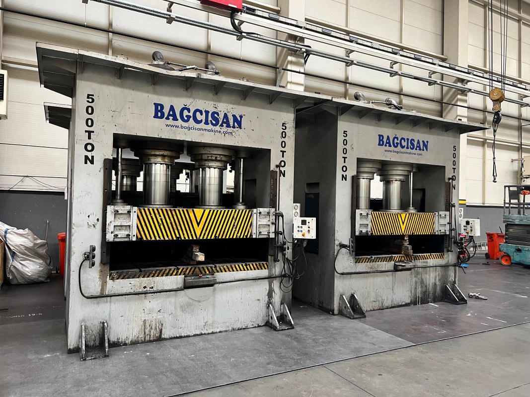MGMAKNA's tweet photo. 500 Ton Sıvama Pres Bagcısan Marka

Tabla 2100 x1500mm
Ara 1000 mm
Koç Strok 900 mm
Pot Strok 200 mm

MG Takım Tezgahları Makina https://t.co/5K4YC6RHmF.Şti
2. El ve Sıfır Makina Alım-Satımı

Diğer Makinelerimize Bakmak İçin:
https://t.co/JYSUk1yY5U
info@mggrup.net https://t.co/xfaSK41F9o