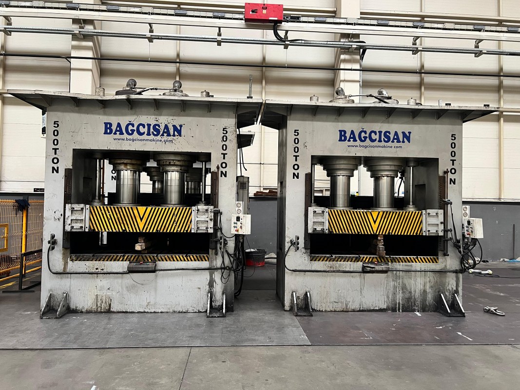 MGMAKNA's tweet photo. 500 Ton Sıvama Pres Bagcısan Marka

Tabla 2100 x1500mm
Ara 1000 mm
Koç Strok 900 mm
Pot Strok 200 mm

MG Takım Tezgahları Makina https://t.co/5K4YC6RHmF.Şti
2. El ve Sıfır Makina Alım-Satımı

Diğer Makinelerimize Bakmak İçin:
https://t.co/JYSUk1yY5U
info@mggrup.net https://t.co/xfaSK41F9o