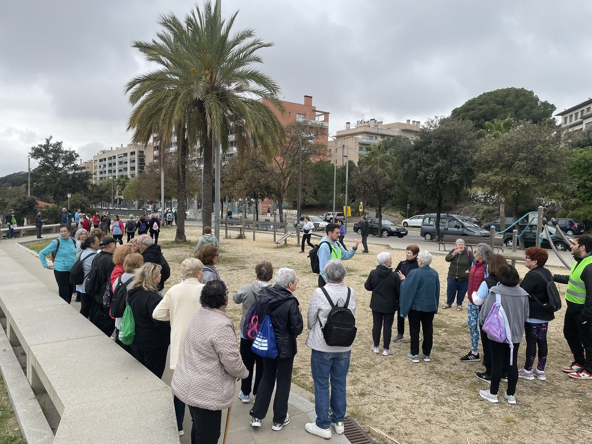 Ajuntament de Mataró (@matarocat) on Twitter photo La regidora d’esports <a href="/BeaDelgado20/">Bea Delgado</a> assisteix a la sortida de la caminada popular #PosatenMarxa que és la primera de les activitats del #DMAF2025
👉🏽Promoure hàbits saludables entre la ciutadania és un dels objectius d’aquesta jornada, una línia que #Mataró treballa cada dia La regidora d’esports <a href="/BeaDelgado20/">Bea Delgado</a> assisteix a la sortida de la caminada popular #PosatenMarxa que és la primera de les activitats del #DMAF2025
👉🏽Promoure hàbits saludables entre la ciutadania és un dels objectius d’aquesta jornada, una línia que #Mataró treballa cada dia