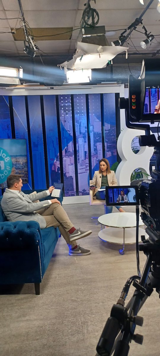 jesusdesalvador's tweet photo. Nos vemos hoy jueves 10 de abril, +~ 18:30 hs en #aquila8 programa de actualidad en @la8mediterraneo dirigido x Paloma López @LoPalG xa hablar del mundo y del #santocaliz https://t.co/DeWl7hXx87