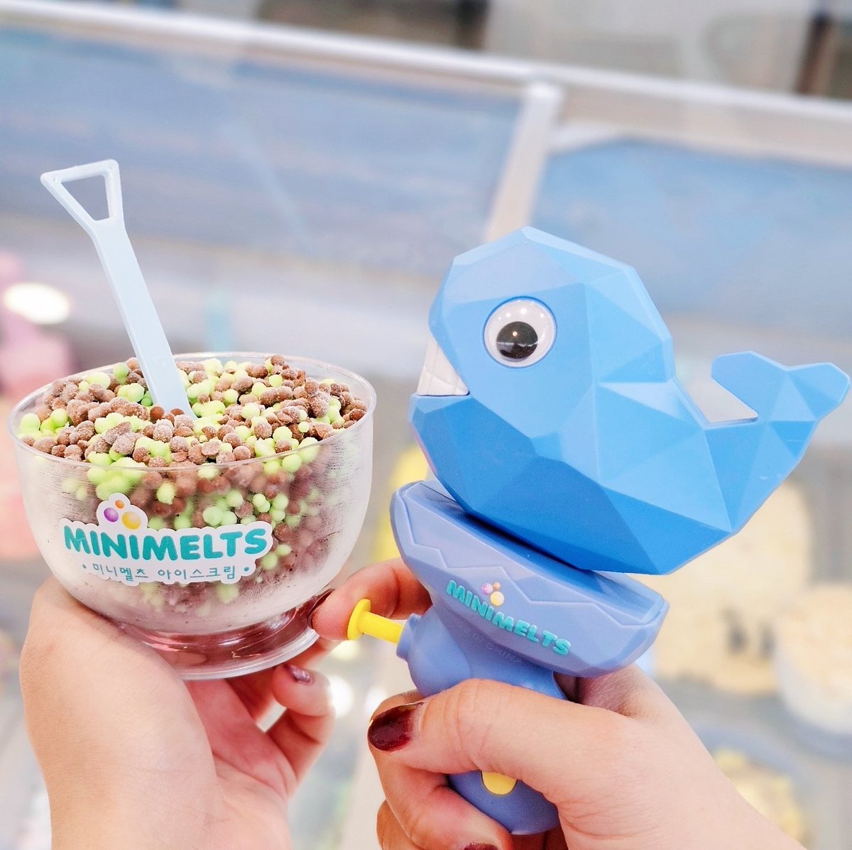 MinimeltsTH's tweet photo. น่ารักเกินปุยมุ้ยยยย🔫💦
ต้อนรับสงกรานต์ กับ ปืนฉีดสัตว์ต่างๆจาก มินิเมลท์ แลกซื้อเพียง 20.-
🍨เมื่อซื้อไอศกรีมถ้วยใหญ่ ราคา 89.-
🔫สะสมกันให้ครบ 4 แบบ 6 สี สุดน่ารัก
สะสมความคิ้วท์ได้แล้วที่หน้าร้าน มินิเมลท์ เท่านั้นน้า
#Minimelts #ไอติมเม็ด #สงกรานต์ #ปืนฉีดน้ำ #songkran2025 https://t.co/33gsLmhHZC