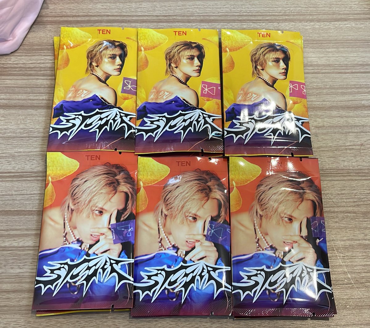 thefairytopia's tweet photo. 💿 อัลบั้มพร้อมส่ง หิ้วจากกวังยา
🐈‍⬛ Snack pack ver.
🧡💛 อย่างละ 10 บั้ม
💸 380 บาท
📮 ส่ง 30 (ส่งได้วันที่ 16 เมย) หรือนัดรับหน้าคอน 19 20 งานไซน์ 21

💜 สั่งซื้อทาง dm ได้เลยค่า

#TEN_STUNNER #ตลาดนัดtenlee #ตลาดนัดnct #TEN #TENLEE #เตนล์ https://t.co/o9QkIWvlYJ