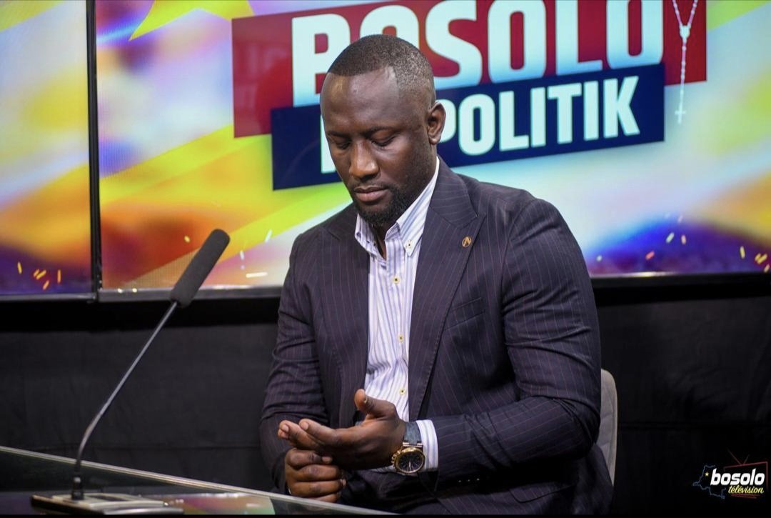 La détermination d'un guerrier engendre tjr des résultats positifs. 
Le courage d'un héros insuffle la liberté et renforce la crédibilité d'une communauté. 
La persévérance d'un fils de militaires garantit le respect au sein de celle-ci.
<a href="/ngongaglody25/">NGONGA MBANA Glody🇨🇩</a>, Président de l'ASBL CFM.