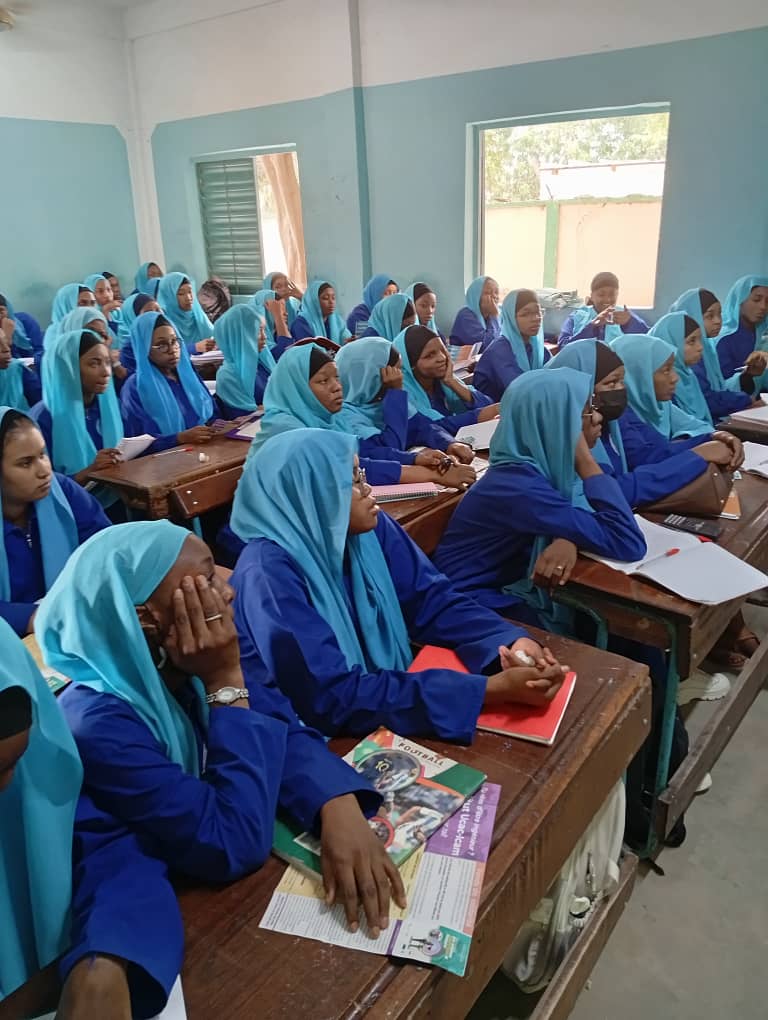 📸Retour en images sur la #campagne de #recrutement au #Tchad ! 🇹🇩
📍 Nos équipes ont été accueillies aux #lycées : Cheikh Hamdane, Saint François Xavier, Sacré Cœur, Saint Etienne, et bien d'autres 👥.
A retenir : #concours le 10 mai 2025, date limite d'#inscription