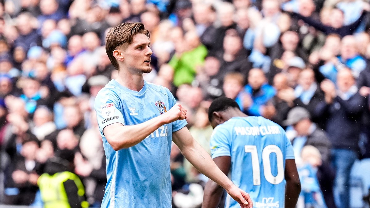 Jack Rudoni registered his 11th Championship assist of the season in Coventry City's 1-0 win over Portsmouth on Wednesday night. 🔥

Alongside Finn Azaz, the 23-year-old has now created the most goals in the division this season! 👏

𝑨𝒓𝒄𝒉𝒊𝒕𝒆𝒄𝒕! 🪄

#PUSB