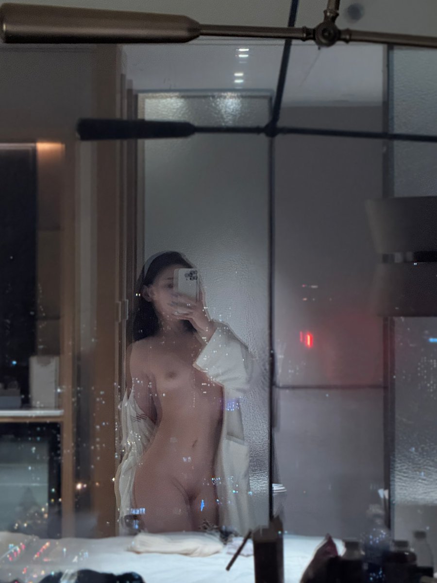 黃金卵泡期 滿腦子都是x
@SexytoBaby ｜@SexytoGirl 
@SexytoLady ｜@SexytoDoll https://t.co/bczZdsiFhc