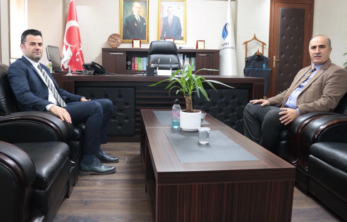 suskigm's tweet photo. Şanlıurfa Büyükşehir Belediyesi Genel Sekreterimiz Murat BEŞİKÇİ, ŞUSKİ Genel Müdürümüz Emin İZOL ile bir araya gelerek Şanlıurfa genelinde sürdürülen alt yapı hizmetlerini görüştüler. https://t.co/5dBcAdhEEc