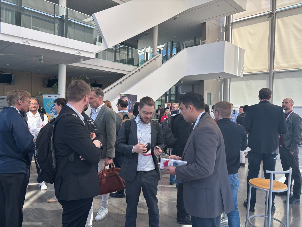EPIC_photonics's tweet photo. In todayโs geopolitical context, security is one of the key prioritiesโand #photonics plays a crucial role as we saw this week, during the EPIC Meeting on #DisruptiveOptics at @thalesgroup.
Thank you AEMtec and @PhotonHub for your support.
๐ธ Check out the photo album: https://t.co/BmmwyUAyld
#disruptiveoptics #advancedoptics #optronics #microoptics #nanooptics #opticalcommunications #Securecommunications #EPICEvents #EPICMembers