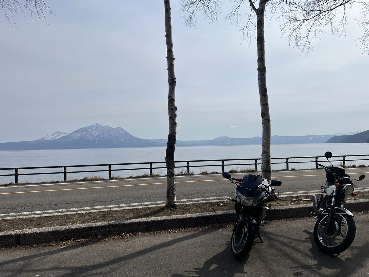 rockchang3's tweet photo. 今年の支笏湖始め。

まだそんなに多くのバイク乗りに合わなかった。

#バイク #北海道 #支笏湖 #ツーリング https://t.co/HMxtSvQPql