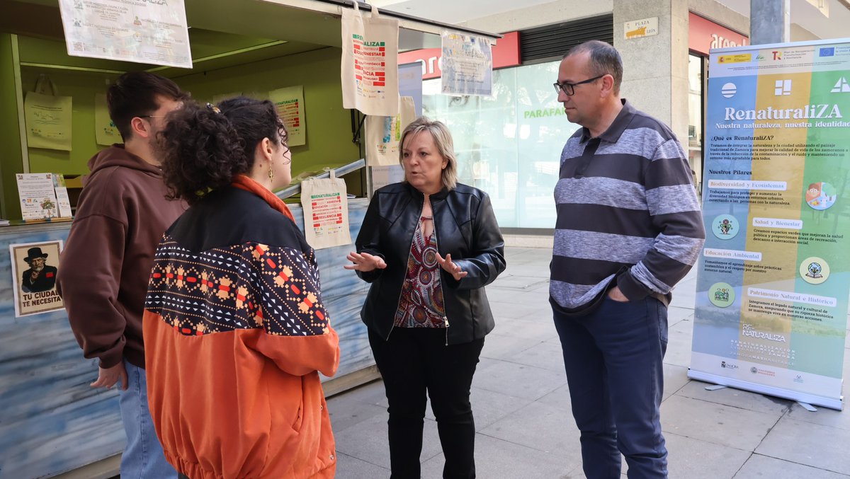 AytoZamora's tweet photo. Vecinos y vecinas de Zamora participan en una campaña sobre la infraestructura verde de la ciudad.

https://t.co/hNjNWiLWrT

#ProyectosPRTR #PlanDeRecuperación #NextGeneration https://t.co/ye5MCxfSZs