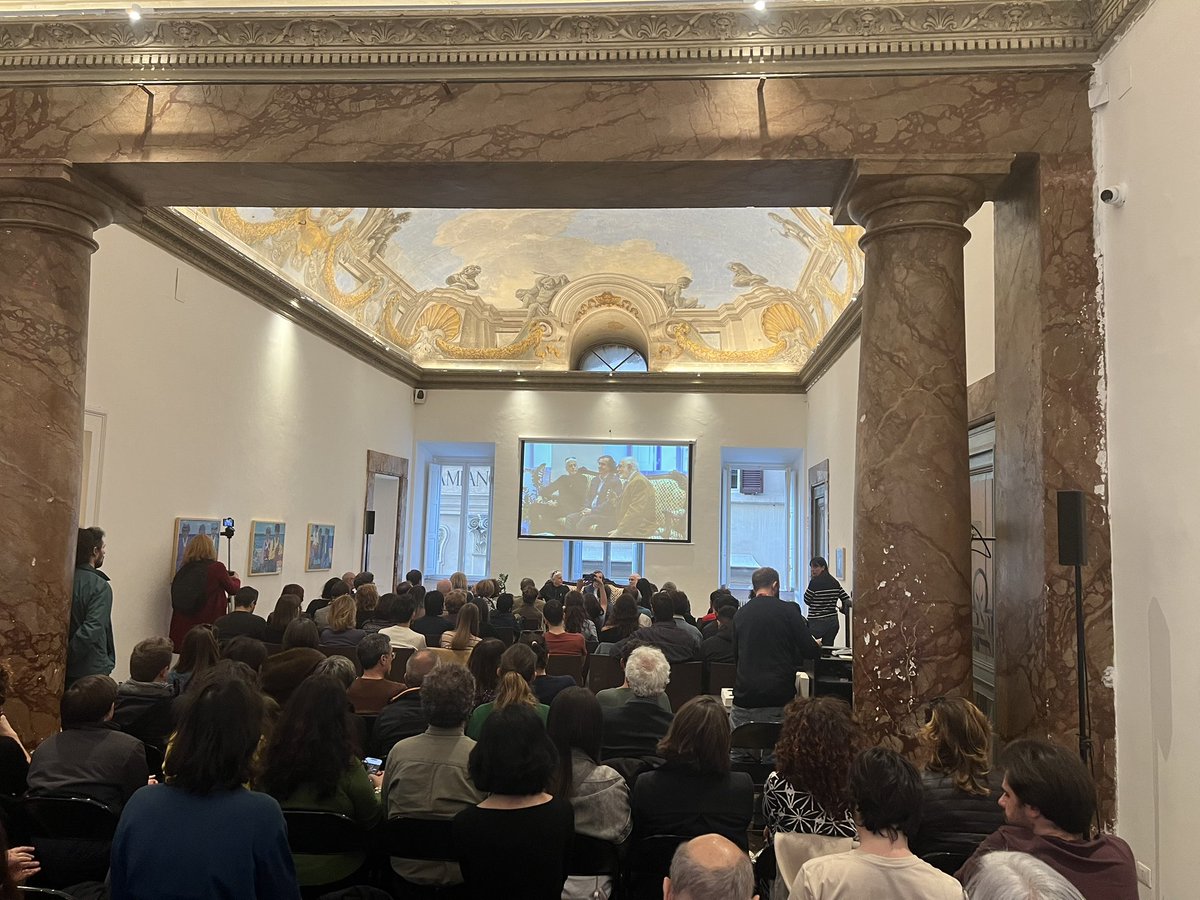 GeorgeBologan's tweet photo. Poezia și literatura au un rol important în formarea omului. Mircea #Cărtărescu, unul dintre cele mai apreciate condeie românești la nivel mondial și-a prezentat, la Roma, ediția italiană a romanului #Theodoros, o descriere a arhetipului tiranului. https://t.co/zL6Hkyh3hc
