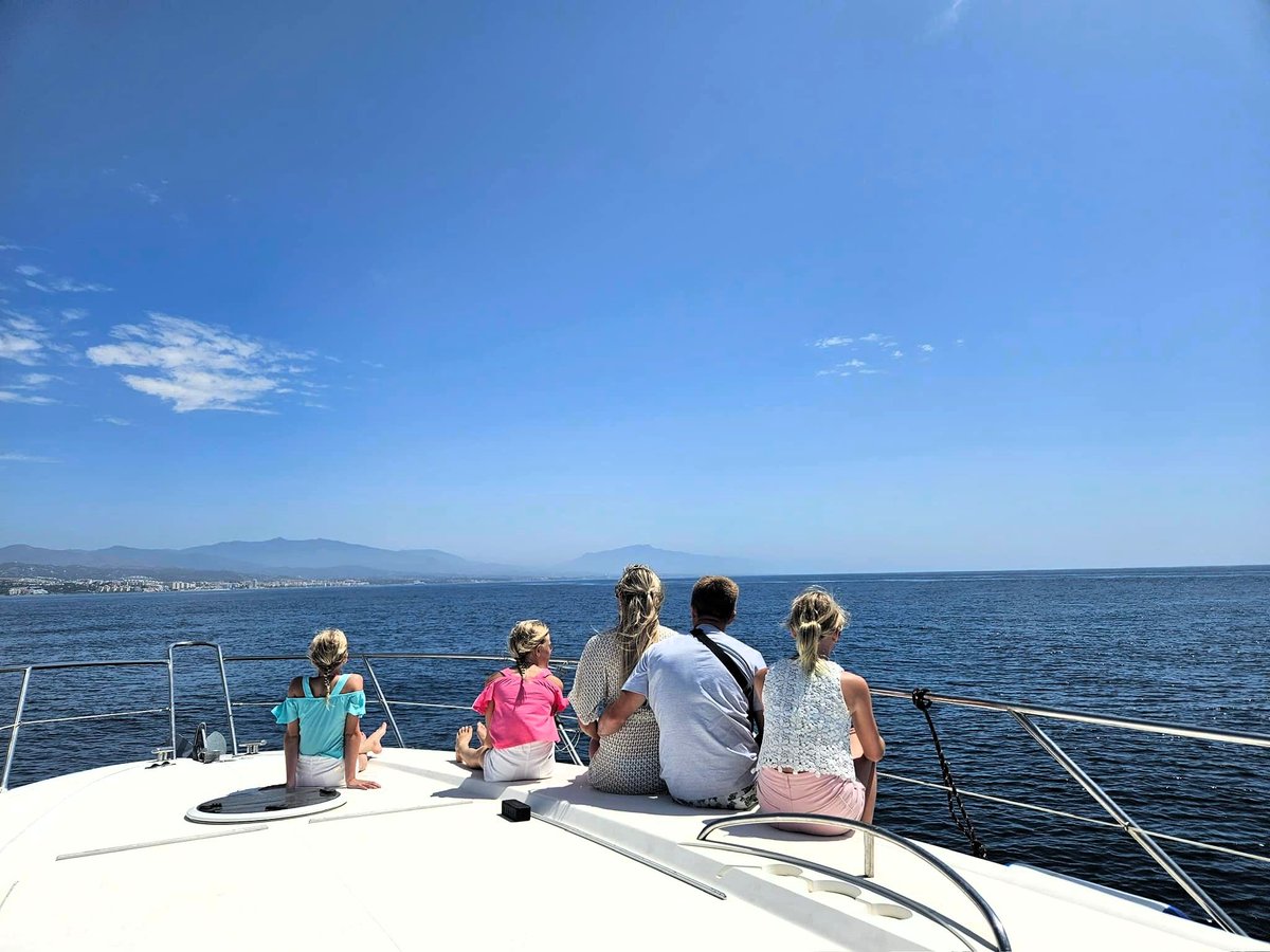 EsteponaTurAyto's tweet photo. Alquila tu barco a vela o a motor con @sailandpowercharters y disfruta del mar Mediterráneo 🐬 Rent your sailing or motor boat with @sailandpowercharters and enjoy the Mediterranean Sea 🌊
https://t.co/0Rnz5PfyKx
☎ (+34) 644 053 656
#esteponaesocio #esteponatedivierte #mar #mediterraneo #esteponaisfun #sealing #mediterranean