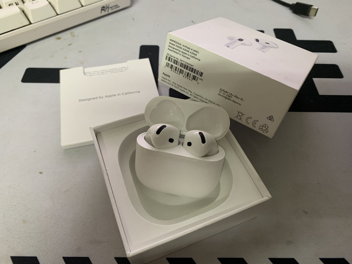 QanT_0001's tweet photo. ขาย Air pod 4 ( ANC ) ศูนย์แท้ ใช้งานน้อยมาก ประกันเหลือยาว 18/2/26 ( 11 เดือน + - ) 
ส่งต่อ ราคา 4999฿ 
#ส่งต่อairbods #ส่งต่อแอร์พอด #airpod #ส่งต่อ
#ส่งต่อแอร์พอต #airpodมือสอง https://t.co/F76A4pMuVS