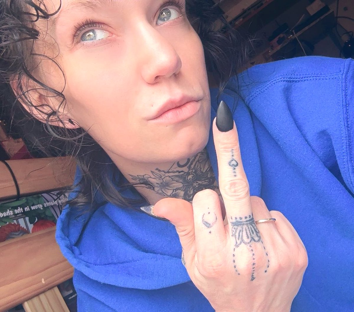 GoddessJessX0's tweet photo. New mani already paid for but send again for it 💁🏼‍♀️🤣 
Findom foot worship ass worship raceplay https://t.co/MyiMK9ZM2n