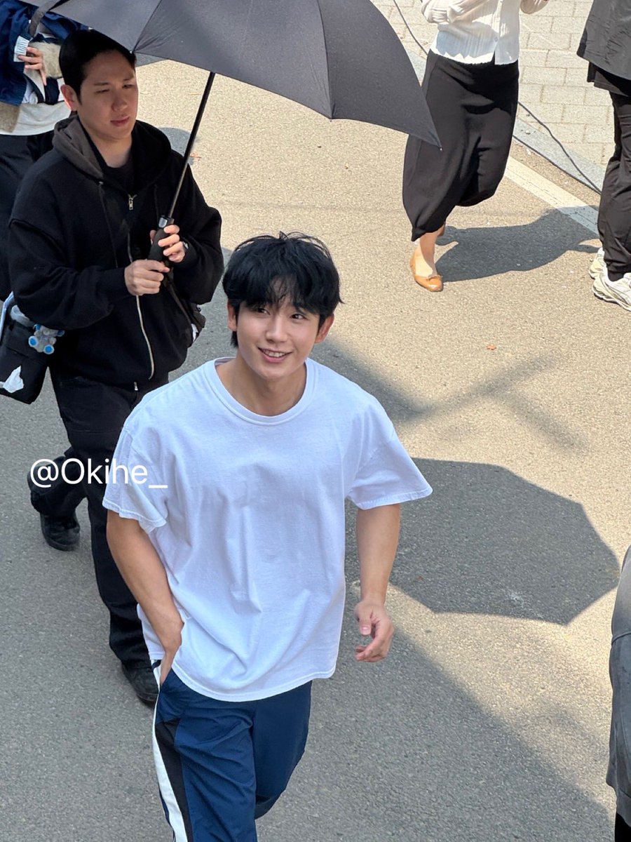 Okihe_'s tweet photo. 얘들아 나 면천 갔다가 정해인 봣어!!!!!!ㅜㅜㅠㅠㅜㅜㅜㅜㅜㅜㅜㅜㅜㅜ https://t.co/qSFpLF4bma