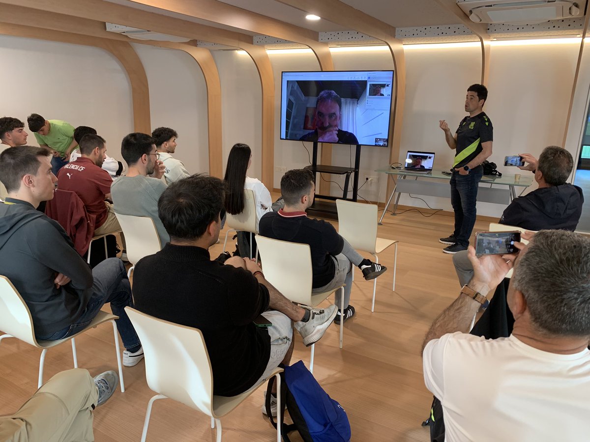 UCV Football tweet media