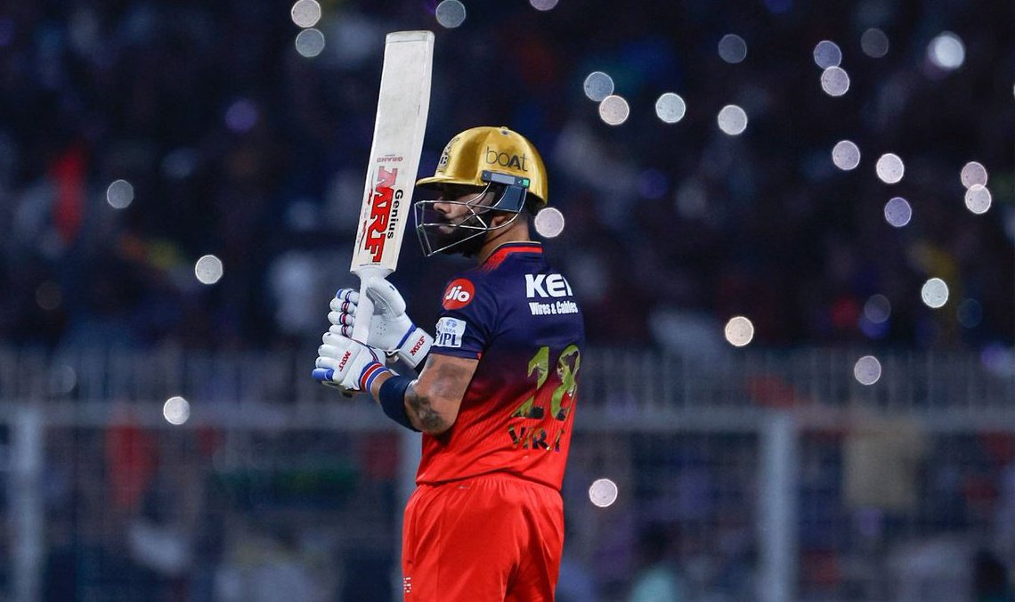 🚨 KING KOHLI AT THE TOP 🚨 

- Virat Kohli is the Most Popular Asian Personality currently on Wikipedia.